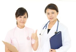 看護師と女医